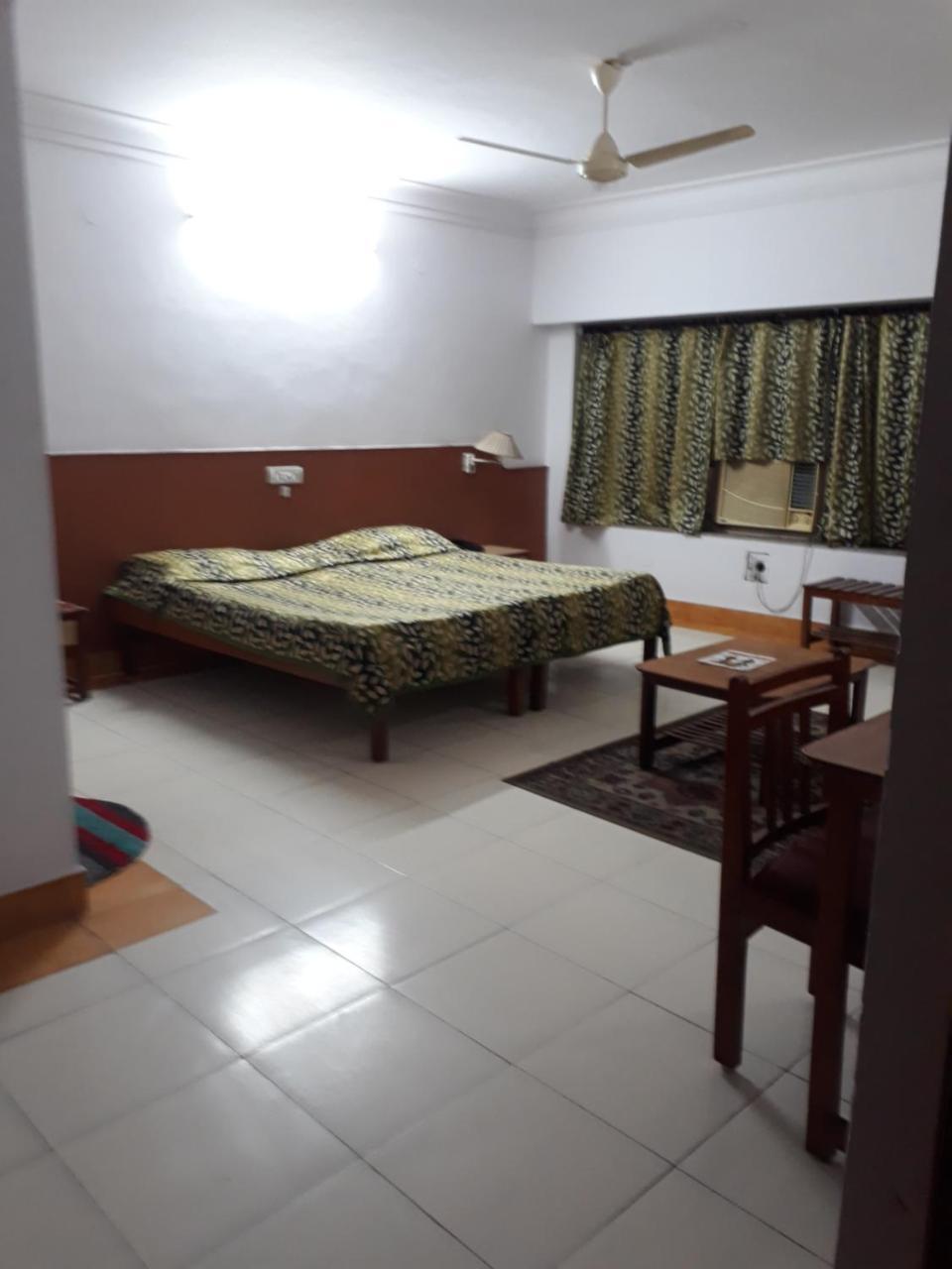 Hotel Tapti Saral Μποπάλ Εξωτερικό φωτογραφία